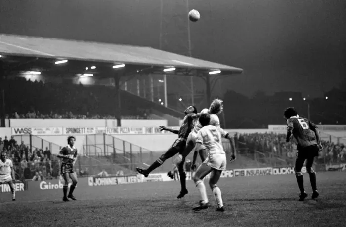 Framed Print : English League Division Two match. Leeds United 1 v Charlton Athletic 2