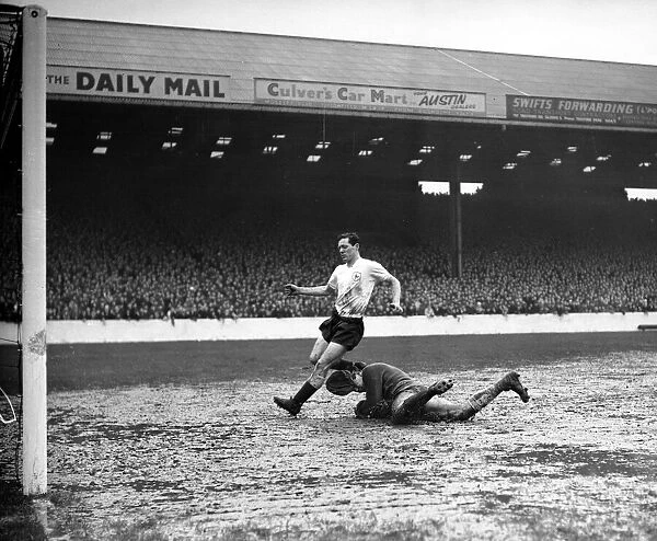 English League Division One match at Maine Road Manchester City 0 v Tottenham