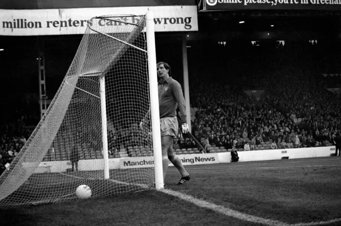 Framed Print : English League Division One match at Maine Road. Manchester City 3 v Middlesbrough 2