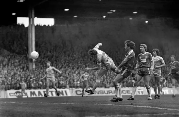 Framed Print : English League Division One match at Maine Road. Manchester City 3 v Middlesbrough 2 Framed Print : English League Division One match at Maine Road. Manchester City 3 v Middlesbrough 2