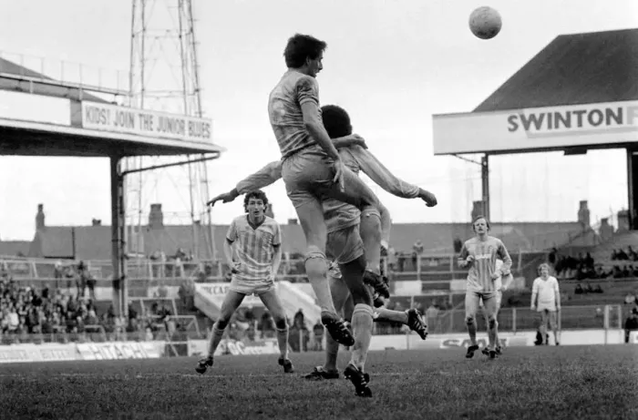 Framed Print : English League Division Two match at Maine Road. Manchester City 2 v Cardiff City 1