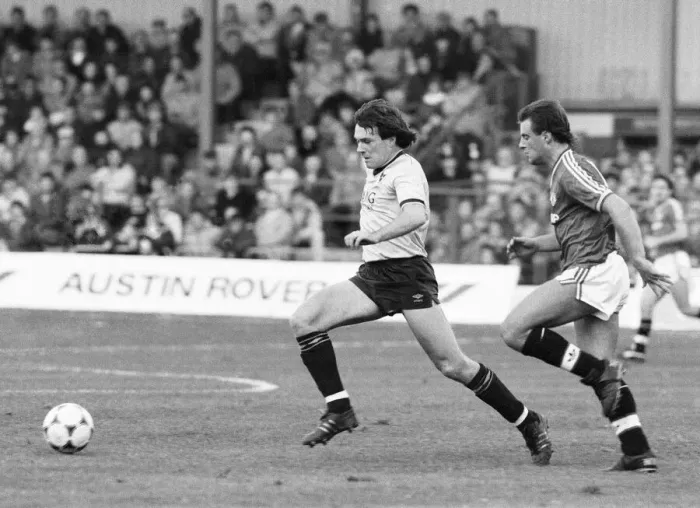 Framed Print : English League Division One match at The Manor Ground. Oxford United 2 v Manchester Framed Print : English League Division One match at The Manor Ground. Oxford United 2 v Manchester