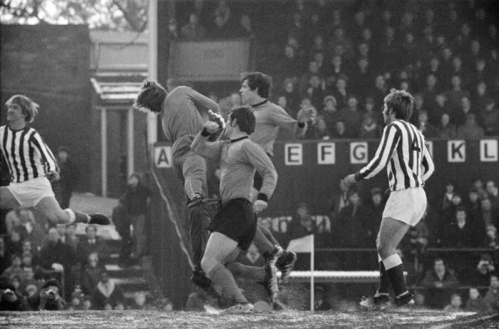 Framed Print : English League Division One match at Molineux. Wolverhampton Wanderers 1 v
