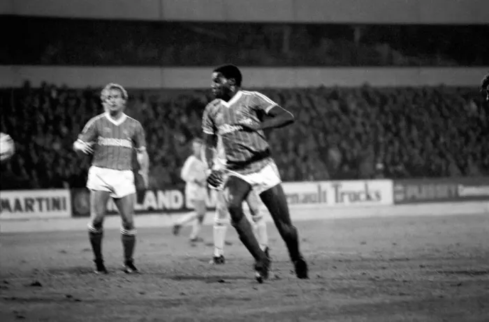 Framed Print : English League Division One match. Nottingham Forest 0 v Liverpool 2 Framed Print : English League Division One match. Nottingham Forest 0 v Liverpool 2
