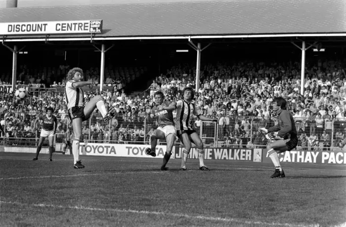 Framed Print : English League Division One match. Notts County 1 v Everton 0 Framed Print : English League Division One match. Notts County 1 v Everton 0