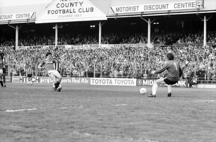 Framed Print : English League Division One match. Notts County 3 v Manchester United 2 Framed Print : English League Division One match. Notts County 3 v Manchester United 2