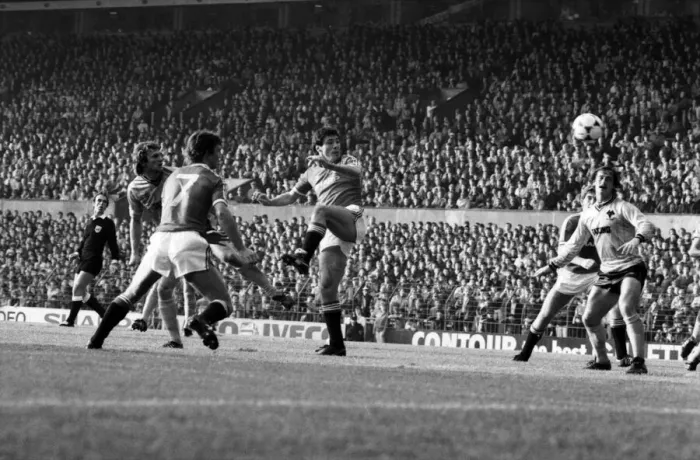 Framed Print : English League Division One match at Old Trafford. Manchester United 3 v Wolverhampton
