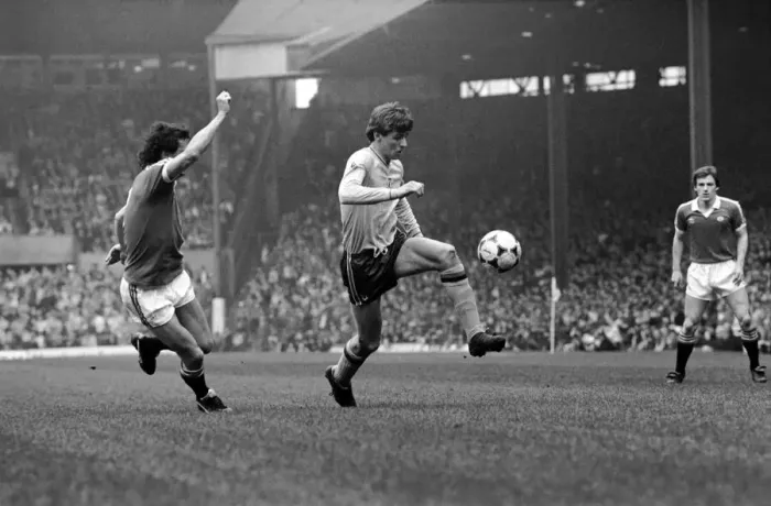 Framed Print : English League Division One match at Old Trafford. Manchester United 0 v Sunderland 0 Framed Print : English League Division One match at Old Trafford. Manchester United 0 v Sunderland 0