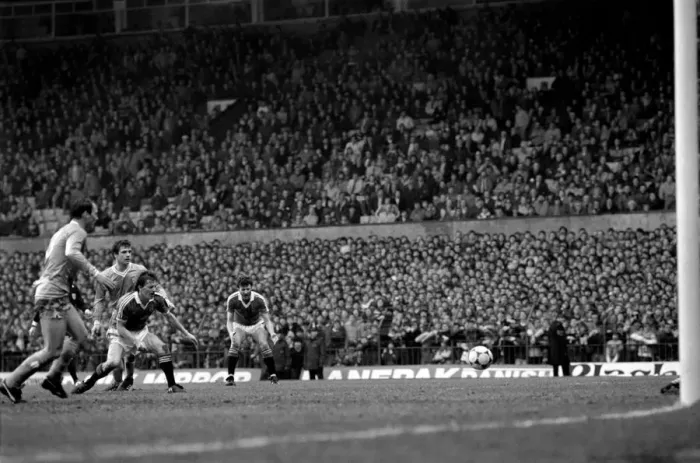 Framed Print : English League Division One match at Old Trafford. Manchester United 1 v Manchester City Framed Print : English League Division One match at Old Trafford. Manchester United 1 v Manchester City