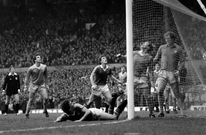 Framed Print : English League Division One match at Old Trafford. Manchester United 1 v Manchester City Framed Print : English League Division One match at Old Trafford. Manchester United 1 v Manchester City