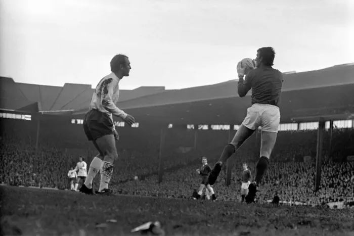 Framed Print : English League Division One Match at Old Trafford. Manchester United 3 v Tottenham Framed Print : English League Division One Match at Old Trafford. Manchester United 3 v Tottenham