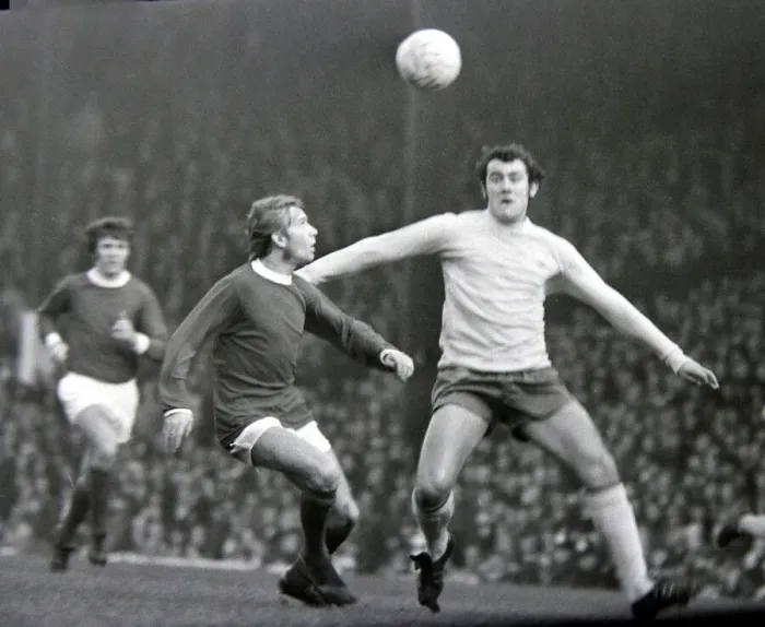 Framed Print : English League Division One match at Old Trafford Manchester United 1 v Arsenal 3