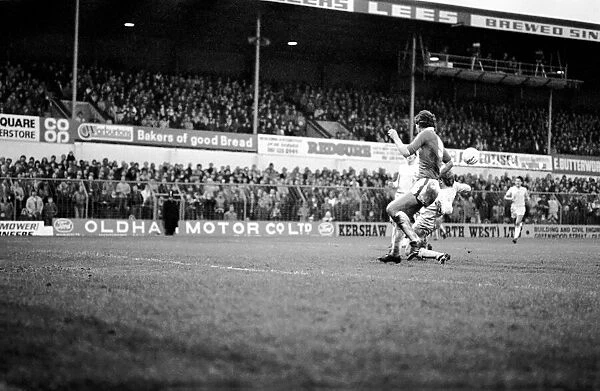 English League Division Two match. Oldham Athletic 1 v Chelsea 0. November 1981 MF04-20