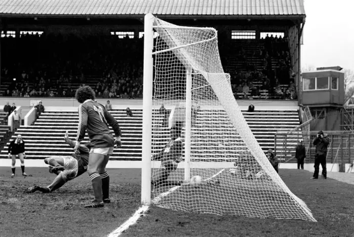 Framed Print : English League Division Two match. Sheffield Wednesday 1 v Charlton Athletic 1