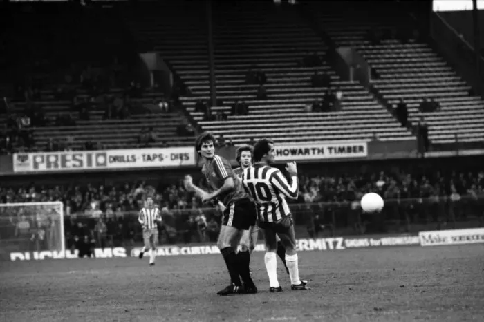 Framed Print : English League Division Two match. Sheffield Wednesday 1 v Queens Park Rangers 3