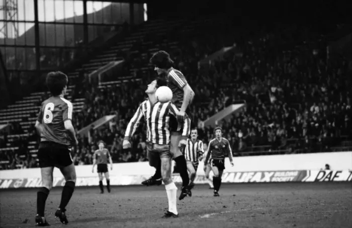 Framed Print : English League Division Two match. Sheffield Wednesday 1 v Queens Park Rangers 3 Framed Print : English League Division Two match. Sheffield Wednesday 1 v Queens Park Rangers 3