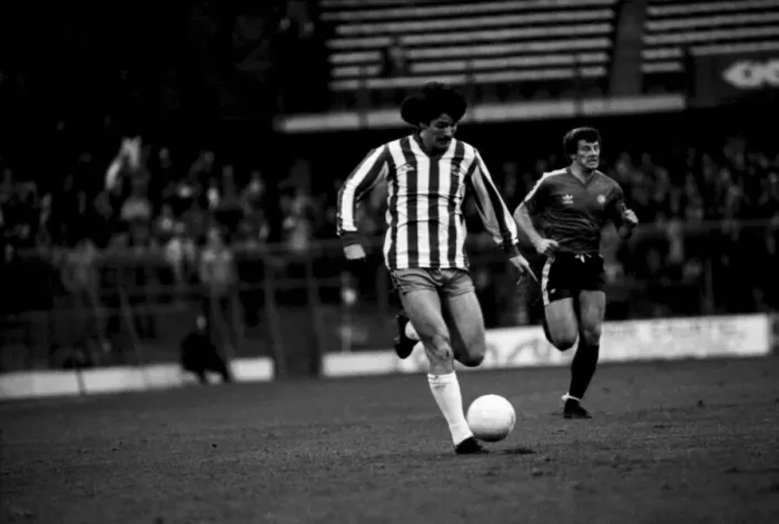 Framed Print : English League Division Two match. Sheffield Wednesday 1 v Queens Park Rangers 3