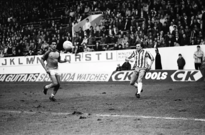 Framed Print : English League Division Two match. Sheffield Wednesday 3 v Luton Town 3 Framed Print : English League Division Two match. Sheffield Wednesday 3 v Luton Town 3