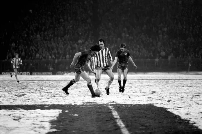 Framed Print : English League Division Two match. Sheffield Wednesday v Blackburn Rovers