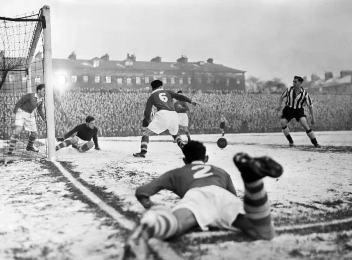 Framed Print : English League Division One match at St James Park. Newcastle United 6 v Charlton Framed Print : English League Division One match at St James Park. Newcastle United 6 v Charlton