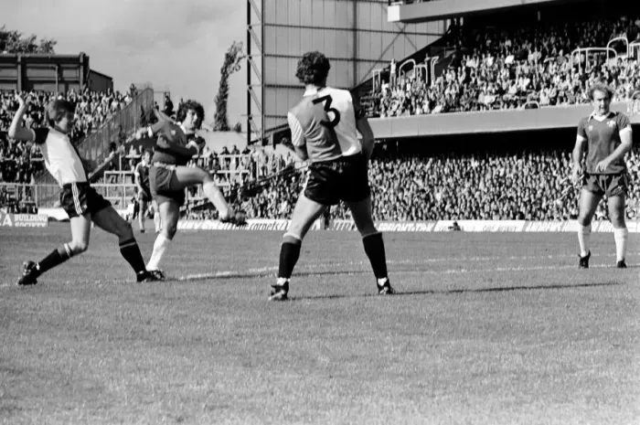 Framed Print : English League Division Two match at Stamford Bridge. Chelsea 1 v Queens Park Rangers 1 Framed Print : English League Division Two match at Stamford Bridge. Chelsea 1 v Queens Park Rangers 1