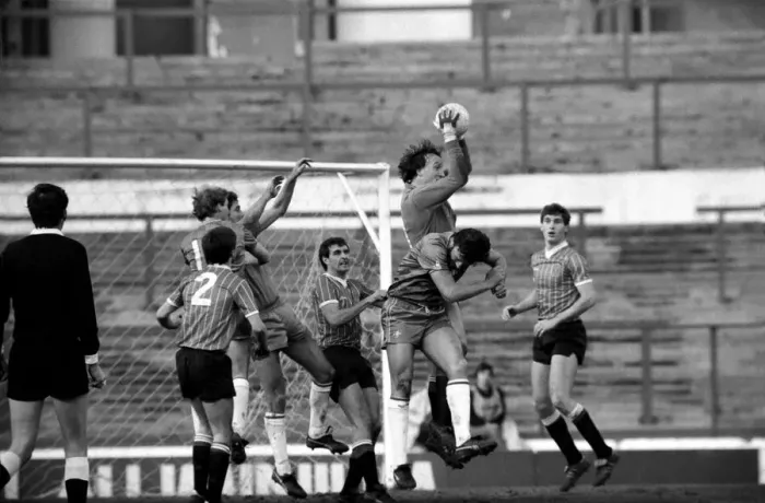Framed Print : English League Division Two match at Stamford Bridge. Chelsea 1 v Shrewsbury 2