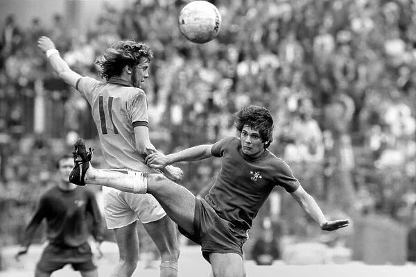 English League Division One match at Stamford Bridge. Chelsea 1 v Everton 1 Action