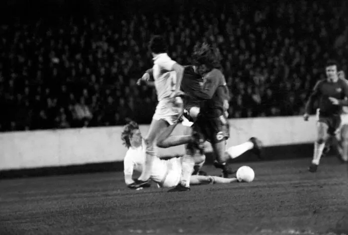 Framed Print : English League Division One match at Stamford Bridge Chelsea 1 v West Ham United 1 Framed Print : English League Division One match at Stamford Bridge Chelsea 1 v West Ham United 1