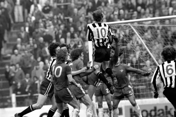 Framed Print : English League Division One match at Stamford Bridge Chelsea 3 v Newcastle United 2
