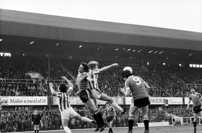Framed Print : English League Division One match. Stoke City 0 v Manchester United 3 Framed Print : English League Division One match. Stoke City 0 v Manchester United 3