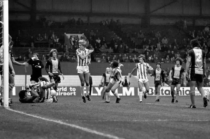 Framed Print : English League Division One match. Stoke City 0 v Southampton 2 Framed Print : English League Division One match. Stoke City 0 v Southampton 2