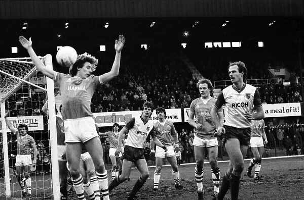 English League Division One match Stoke City 1 v Everton 1 January 1984