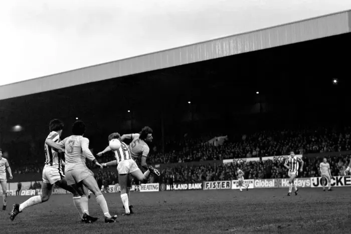 Framed Print : English League Division One match. Stoke City 1 v Leeds United 2