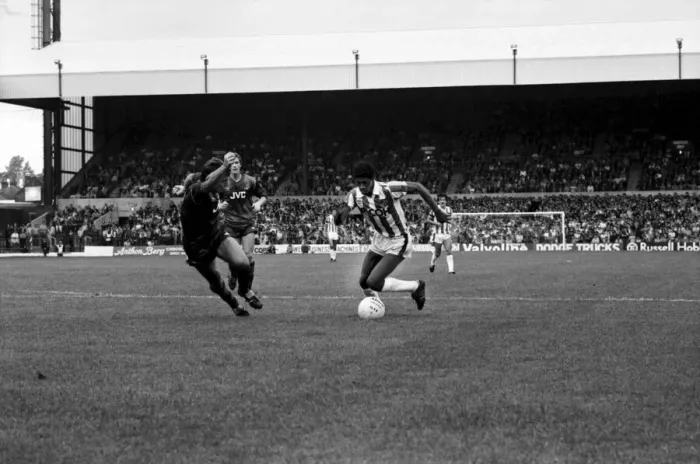 Framed Print : English League Division One match. Stoke City 2 v Arsenal 1 August 1982 Framed Print : English League Division One match. Stoke City 2 v Arsenal 1 August 1982