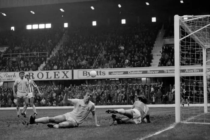 Framed Print : English League Division One match. Stoke City 2 v Tottenham Hotspur 0 Framed Print : English League Division One match. Stoke City 2 v Tottenham Hotspur 0