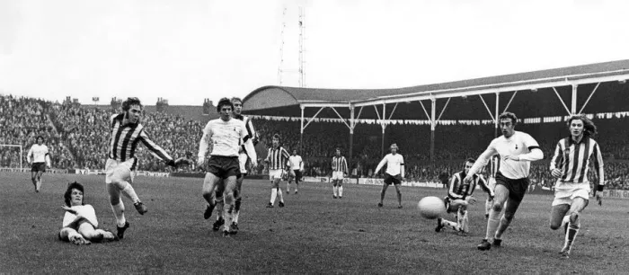 Framed Print : English League Division One match. Stoke City 2 v Tottenham Hotspur 2 John Duncan