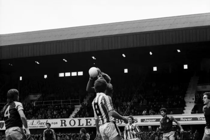Framed Print : English League Division One match. Stoke City 2 v West Ham United 1