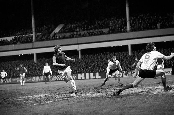 English League Division One match at Upton Park West Ham United 0 v Liverpool 0