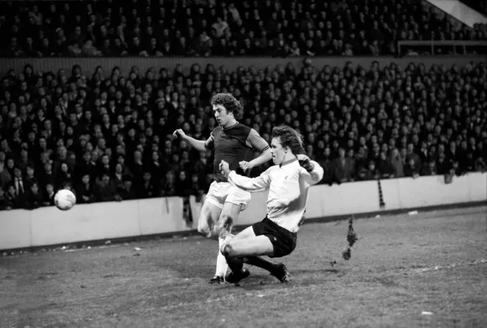 Framed Print : English League Division One match at Upton Park West Ham United 0 v Liverpool 0