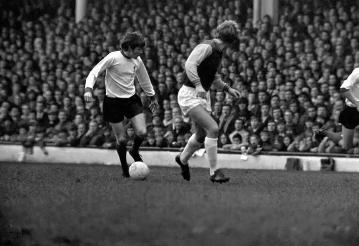 Framed Print : English League Division One match at Upton Park West Ham United 1 v Liverpool 2