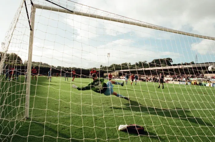Framed Print : English League Division Two Wycombe Wanderers 5 - 3 Reading match held at Adams Park Framed Print : English League Division Two Wycombe Wanderers 5 - 3 Reading match held at Adams Park
