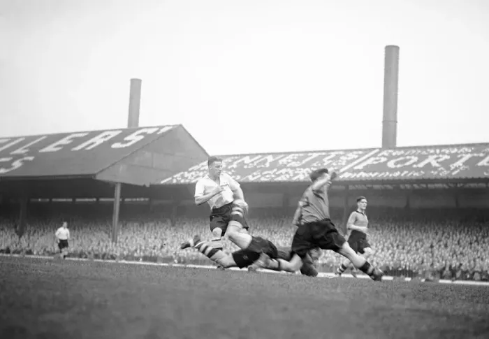 Framed Print : Englsh League Division One match at the Baseball Ground