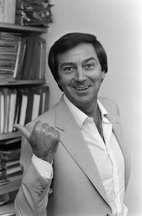 Framed Print : Entertainer Des O Connor. October 1983 Framed Print : Entertainer Des O Connor. October 1983