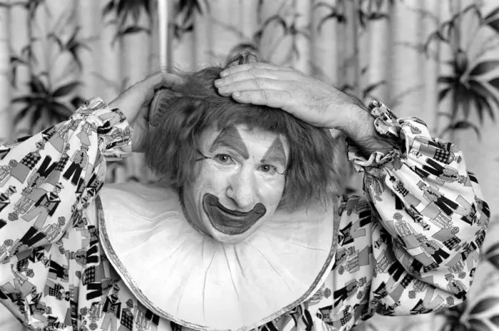 Framed Print : Entertainment: Clowns Blowey the clown seen here putting on his make-up before a Framed Print : Entertainment: Clowns Blowey the clown seen here putting on his make-up before a