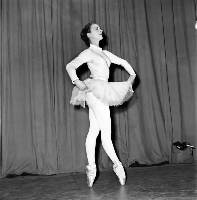 Framed Print : Entertainment Dance Ballet. Maryon Lane one of the principals in the sadlers wells ballet