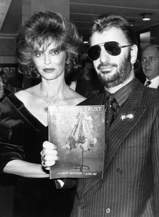 Framed Print : Entertainment music former Beatte Ringo Star with his wife Barbara Bach at an auction Framed Print : Entertainment music former Beatte Ringo Star with his wife Barbara Bach at an auction