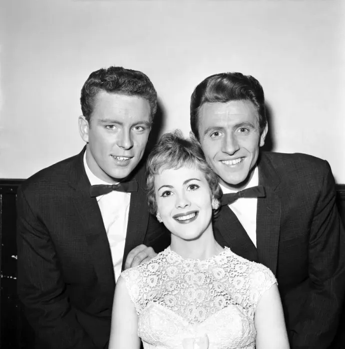 Framed Print : Entertainment: Music: The Mudlarks. 1959 A786 Framed Print : Entertainment: Music: The Mudlarks. 1959 A786