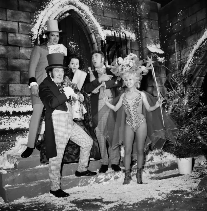 Framed Print : Entertainment Television. Rehearsal of The Christmas show at Thames TV studios
