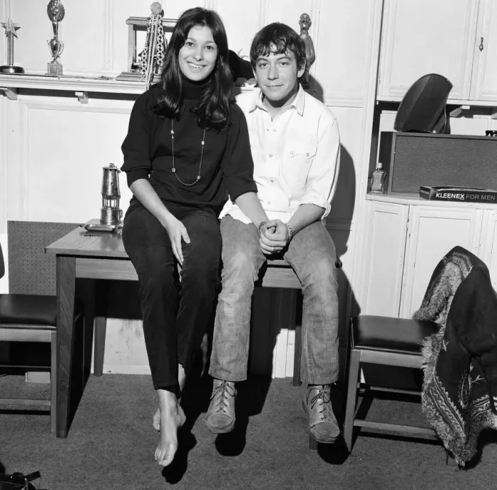 Framed Print : Eric Burdon, lead singer of British rock group The Animals, pictured with his fiancee Framed Print : Eric Burdon, lead singer of British rock group The Animals, pictured with his fiancee