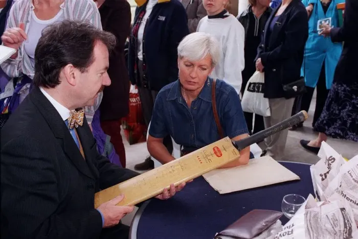 Framed Print : Eric Knowles Antiques Expert October 98 Looking at a cricket bat on The Antiques
